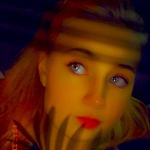 Meet your Posher, Lexi